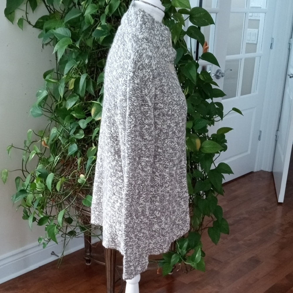 Chic Marled Button-Up Cardigan - Picture 4 of 10